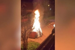 "Komšija upalio badnjak i umalo mi nije upalio i kuću" Domaćin objavio snimak, žalio se i policiji