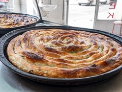 Inspekcija tvrdi, u bureku pekare  u Vogošći pronađen DNK svinjetine