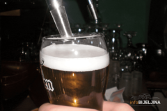 PABOVI "NA KOLJENIMA" Pandemija srezala profit ugostiteljima