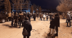 Građani Bihaća blokirali ulaz u Prihvatni centar “Bira”