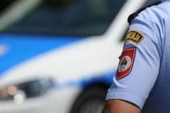 Policajci osumnjičeni da su uzeli novac od migranata, prijeti im pritvor