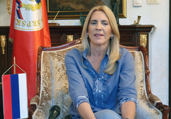 "Rezultat odricanja, rada i truda" Cvijanovićeva čestitala osvajanje bronzane medalje mladom plivaču Jovanu Lekiću