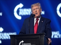 Tramp: Zbunjuje me da li je Kamala Haris Indijka ili Afroamerikanka