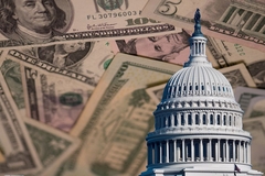 Rastući američki državni dug mogao bi uzrokovati kolaps vlade i dolara