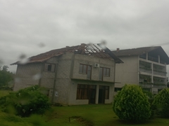 Nevrijeme pogodilo Srbac, oštećeni krovovi