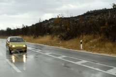 Saobraćaj po suvim ili mjestimično vlažnim kolovozima