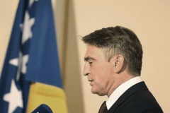 KOMŠIĆ PREDLOŽIO ODRŽAVANJE VANREDNE SJEDNICE Savjet ministara da podnese izvještaj Predsjedništvu o izdvajanju za migrante