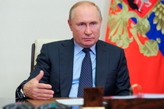 Putin: Nisam se razbolio od kovida, hvala bogu