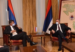 Višković predložio Novaliću održavanje zajedničke sjednice vlada Srpske i Federacije
