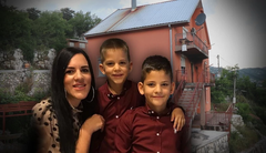 "Rođendan ti na groblju pravim zbog krvnika..." Riječi oca koji je u masakru na Cetinju ostao bez žene i dva sina kidaju dušu: "BOG PRAŠTA, JA NE!"