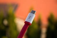 EU postavila zvanični rok za prelazak na USB-C standard