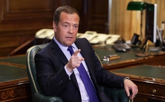 Medvedev: Ako se ovako nastavi, zagarantovana sanitarna zona će biti negde na granici sa Poljskom ili u samoj Poljskoj