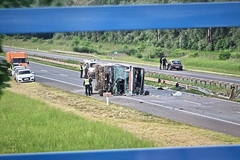 Dvoje mrtvih u sudaru autobusa iz BiH u Hrvatskoj, povrijeđene prevoze u više bolnica