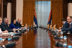 Višković: Očekujemo da i poslovna zajednica učestvuje u povećanju plata radnicima