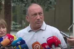 Crnadak: Ovo postaje sve luđe i luđe, posebna sjednica o referendumu bez teksta odluke