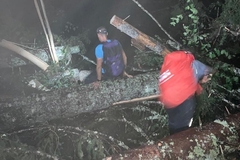 Slovenija: Oko 90 ljudi zarobljeno zbog oluje