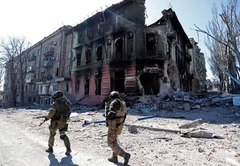 UŽIVO /VIDEO/ Vojska plijeni i hotele u Kijevu;Mariupolj;3000 zarobljenih!?;Ukrajinski borbeni helikopteri ušli u Rusiju;Raketirana Rusija;