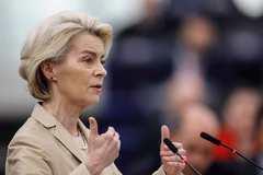 Sud EU poništio odluku Komisije o skrivanju poruka Fon der Lajen i Fajzera