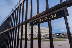 Albancu polomljena vilica u hrvatskom zatvoru: Osumnjičen da je silovao djevojku
