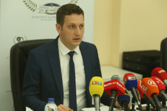 ZARAZA SE NE PREDAJE U Srpskoj još 125 osoba POZITIVNO na korona virus, PREMINUO JEDAN PACIJENT