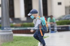 Dodik prvačićima donira maske s grbom Srpske