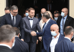 "Sastanak državnika nije dječija igra" Dodik komentarisao "bubicu" na sakou Stanivukovića tokom sastanka sa Vučićem