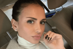 Nakon što se izborila s koronom: Emina Jahović u društvu bivšeg supruga slavila sinu rođendan