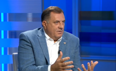 Dodik građanima: Ugasite malo motore, svi voze automobile a jadikuju