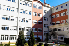 Ljekar i babica optuženi za nesavjesno liječenje