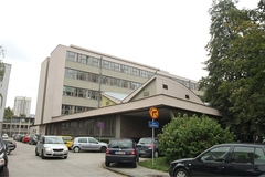 Nezgoda na fakultetu u Sarajevu: Mladić se zaglavio u liftu pa propao kroz otvor