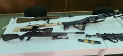 Policija u Lukavcu pronašla arsenal oružja: Za šta se spremao? (FOTO)