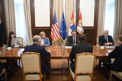 Vašington razumije istorijske odnose Srbije i Rusije, ali...