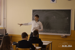 Duži čas traži spajanje razreda