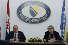 Najavljen lakši prelazak granice sa Hrvatskom za državljane BiH