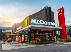 "Šta smo mi, kerovi" Zaposlenici Mekdonaldsa preko noći ostali bez posla, pa nadležnima uputili pismo