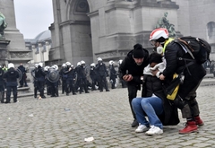 HAOS U PRESTONICI - DEMONSTRACIJE najavljene kao mirne ali ipak REAGOVALA POLICIJA