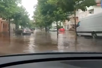 Neugodno osvježenje: Kiša potopila ulice grada u BiH (VIDEO)