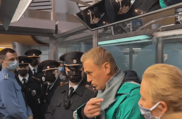 "NEZAKONITO ZADRŽAVANJE" Njemačka pozvala Rusiju da odmah oslobodi Navaljnog