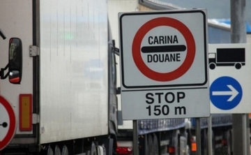 Ukaljao uniformu: Carinik iz Velike Kladuše primao mito