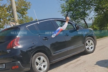 Pucnjava u svadbenoj koloni prestrašila vozače (VIDEO)