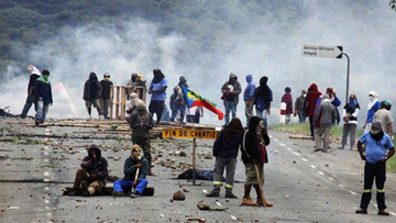 /VIDEO/Pobuna autohtonog stanovništva  protiv francuske kolonijalne vlasti u Novoj Kaledoniji?!; Makron proglasio vanredno stanje