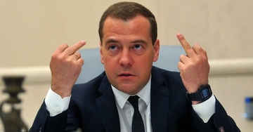 Zelenski: NATO treba preventivno da napadne Rusiju; Medvedev: Zelenskom treba preventivna lobotomija