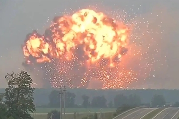 Zastrašujuća eksplozija na jugoistoku Azije: Za pogibiju 20 vojnika kriva vrućina?