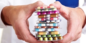 DOKTORKA SAVJETUJE: OVIH PET STVARI UVIJEK TREBA IMATI U ORMARIĆU S LIJEKOVIMA