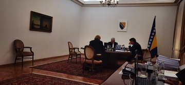 Dodik se vratio na sjednicu Predsjedništva tek kad je Turkovićeva otišla