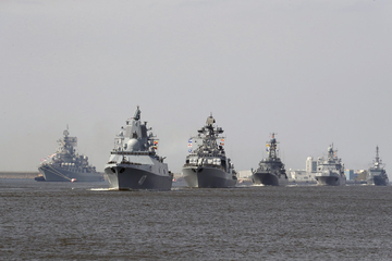 U luku u Helsinkiju stižu vojni brodovi SAD, Francuske i Njemačke