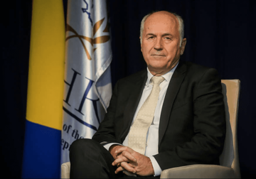 "Povelje nismo dodjeljivali, nećemo ih ni oduzimati" Kakav odgovor Narodna skupština RS sprema Incku