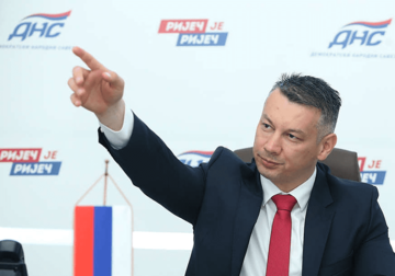 "Istog momenta uzimam pušku" Nešić na udaru javnosti zbog stava da BiH ne doživljava kao svoju državu, a ovo je NJEGOV ODGOVOR