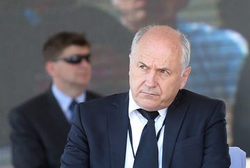 Incko povodom 11. jula “Teret koji građani BiH ne bi trebalo da nose”