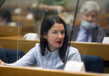 Trivićeva pred poslanicima NS RS "Cvijanovićeva je osam godina na najvažnijim funkcijama, a samo radi kako joj se kaže")